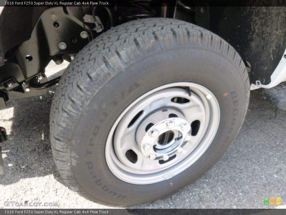2016 Ford F250 Super Duty XL Regular Cab 4x4 Plow Truck Wheel and Tire Photo #107778989