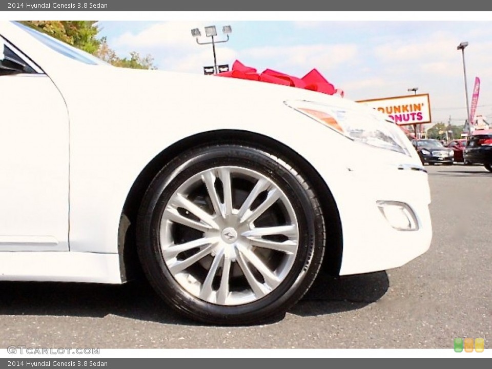 2014 Hyundai Genesis Wheels and Tires