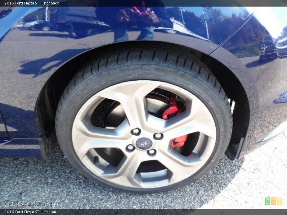 2016 Ford Fiesta ST Hatchback Wheel and Tire Photo #108070504