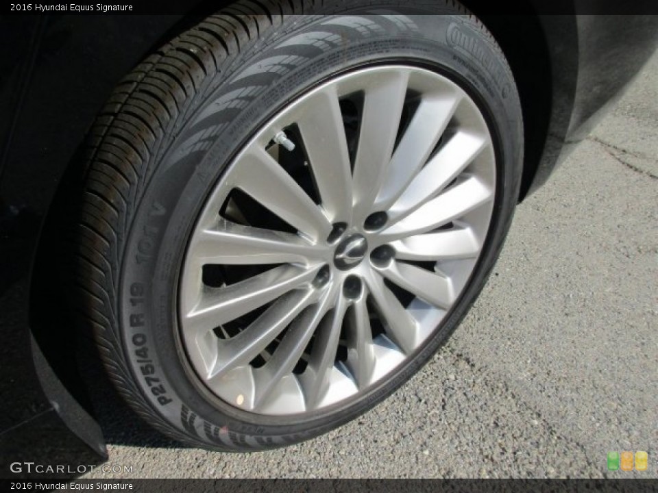 2016 Hyundai Equus Signature Wheel and Tire Photo #108089123