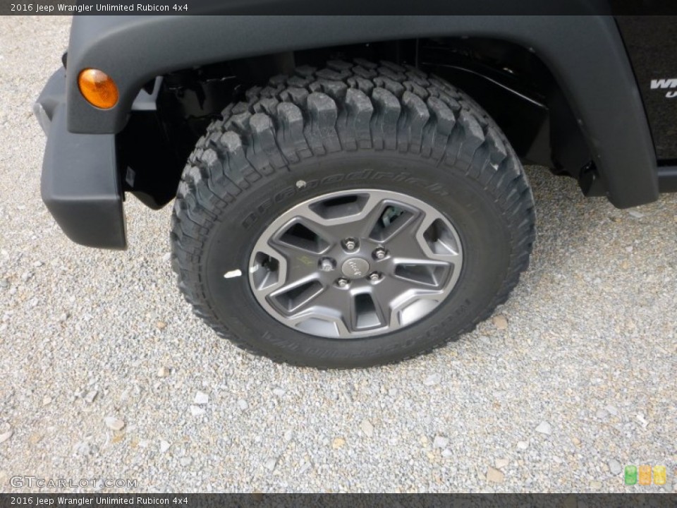 2016 Jeep Wrangler Unlimited Wheels and Tires