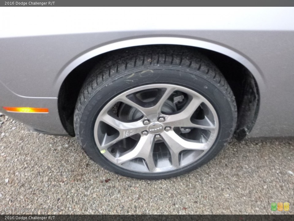 2016 Dodge Challenger Wheels and Tires