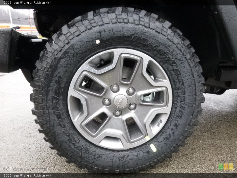 2016 Jeep Wrangler Rubicon 4x4 Wheel and Tire Photo #109573596