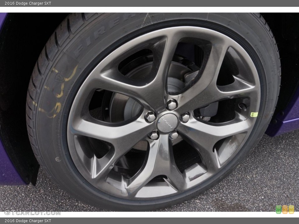 2016 Dodge Charger SXT Wheel and Tire Photo #109596551