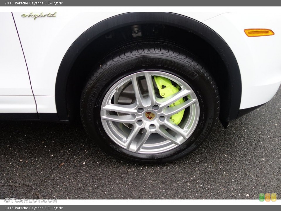 2015 Porsche Cayenne S E-Hybrid Wheel and Tire Photo #109639579