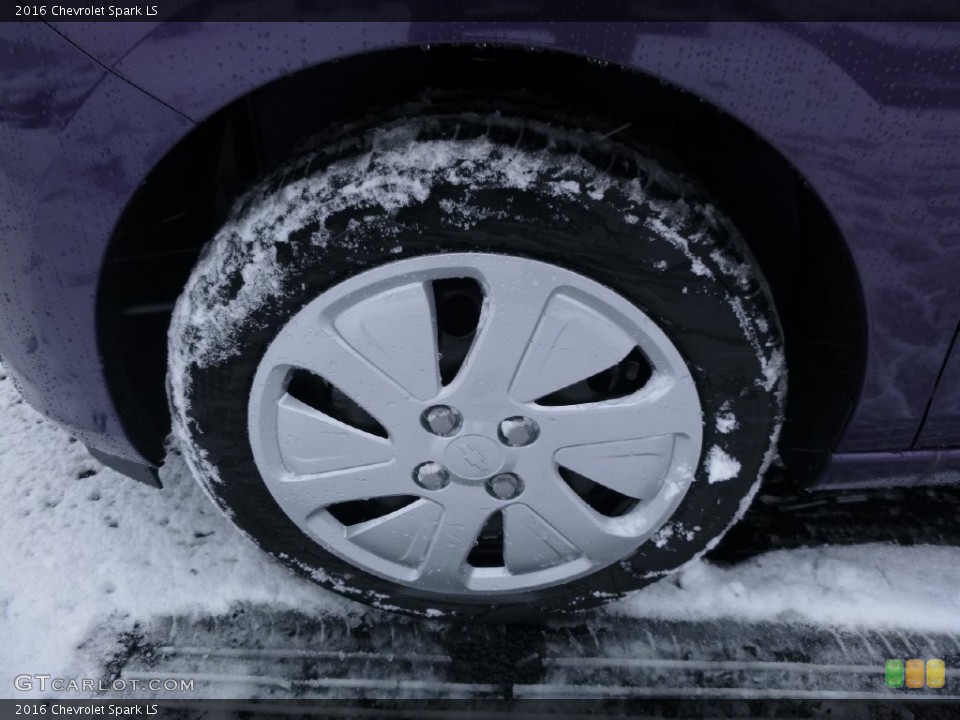 2016 Chevrolet Spark LS Wheel and Tire Photo #110050866