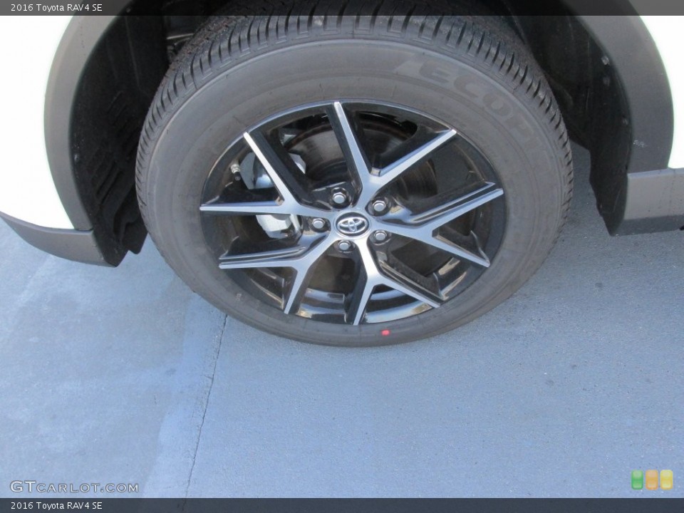 2016 Toyota RAV4 SE Wheel and Tire Photo #110144570