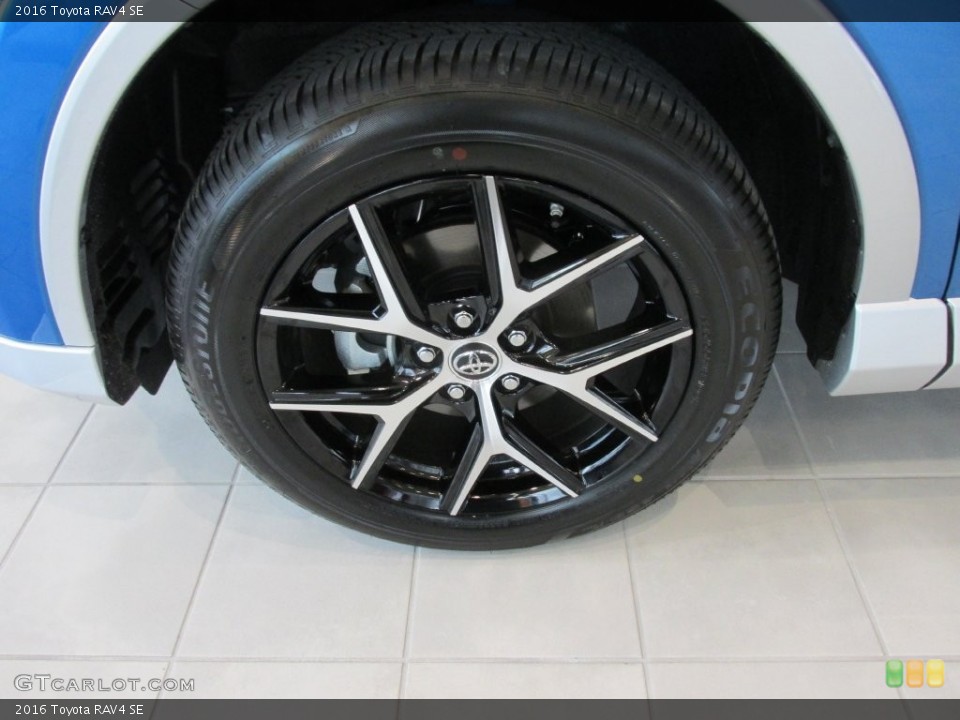 2016 Toyota RAV4 SE Wheel and Tire Photo #110145987