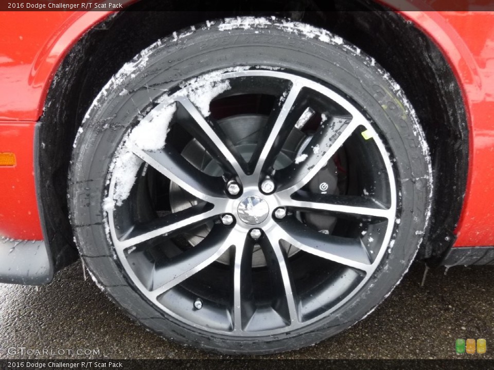 2016 Dodge Challenger R/T Scat Pack Wheel and Tire Photo #110300814