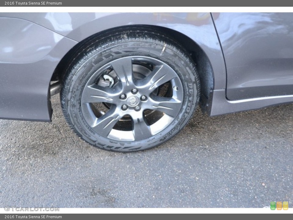 2016 Toyota Sienna SE Premium Wheel and Tire Photo #110674602