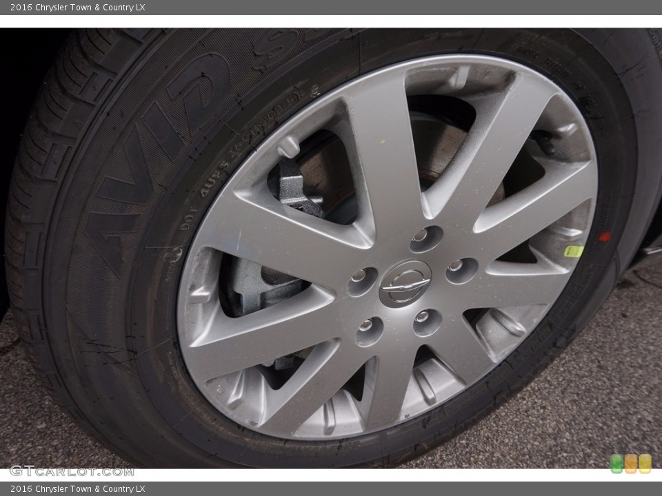 2016 Chrysler Town & Country Wheels and Tires