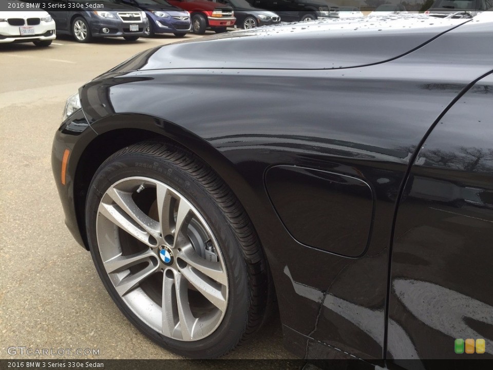 2016 BMW 3 Series 330e Sedan Wheel and Tire Photo #111528549