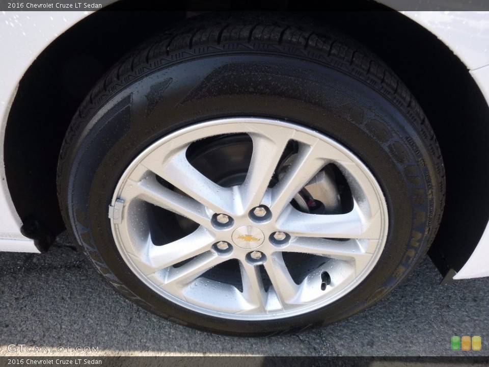 2016 Chevrolet Cruze LT Sedan Wheel and Tire Photo #111814157