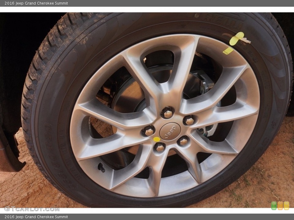 2016 Jeep Grand Cherokee Summit Wheel and Tire Photo #112214102