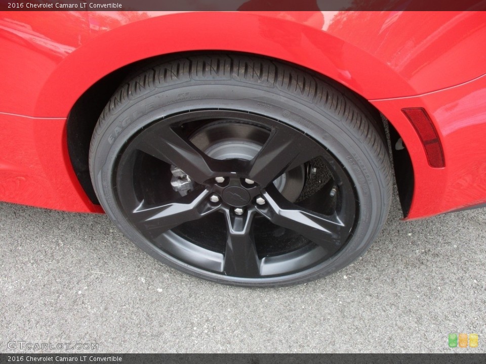 2016 Chevrolet Camaro LT Convertible Wheel and Tire Photo #113283544