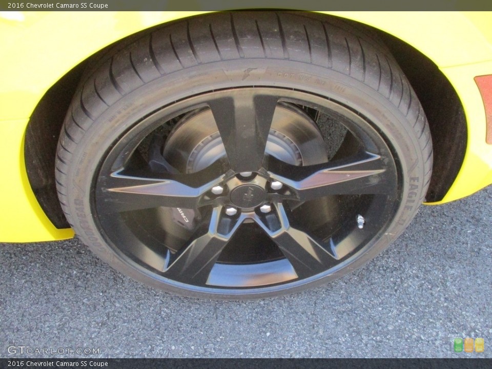 2016 Chevrolet Camaro SS Coupe Wheel and Tire Photo #113704142