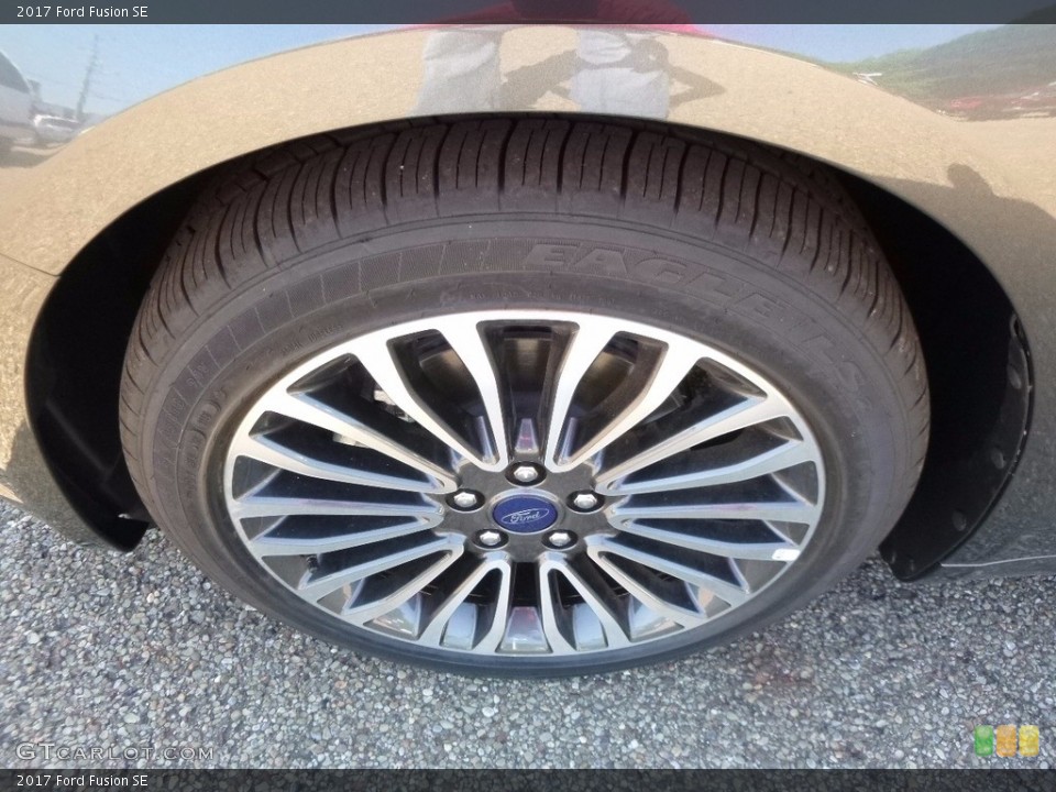 2017 Ford Fusion SE Wheel and Tire Photo #114330369