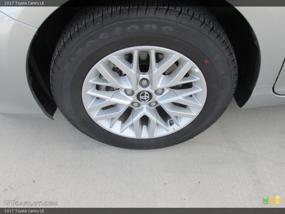 2017 Toyota Camry LE Wheel and Tire Photo #114353256