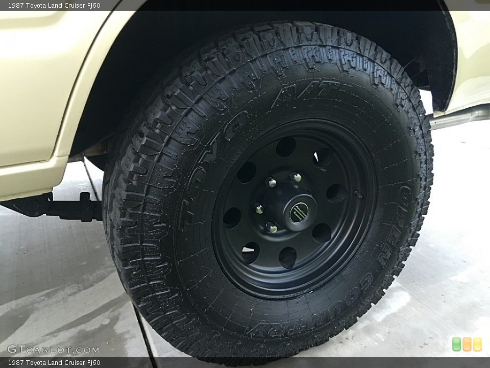 1987 Toyota Land Cruiser FJ60 Wheel and Tire Photo #114498729