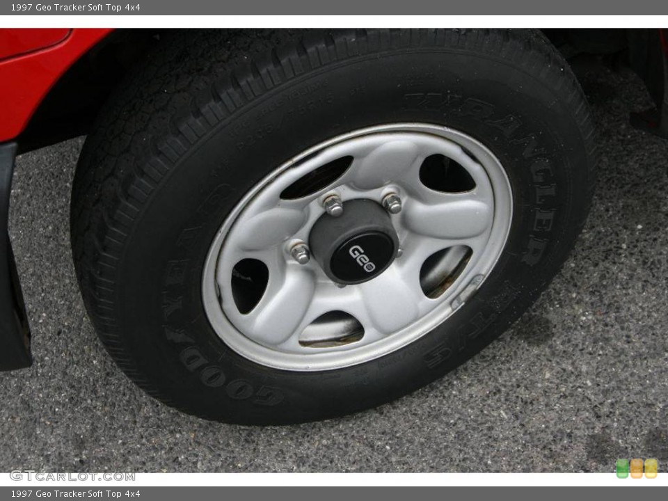 1997 Geo Tracker Soft Top 4x4 Wheel and Tire Photo #11462091