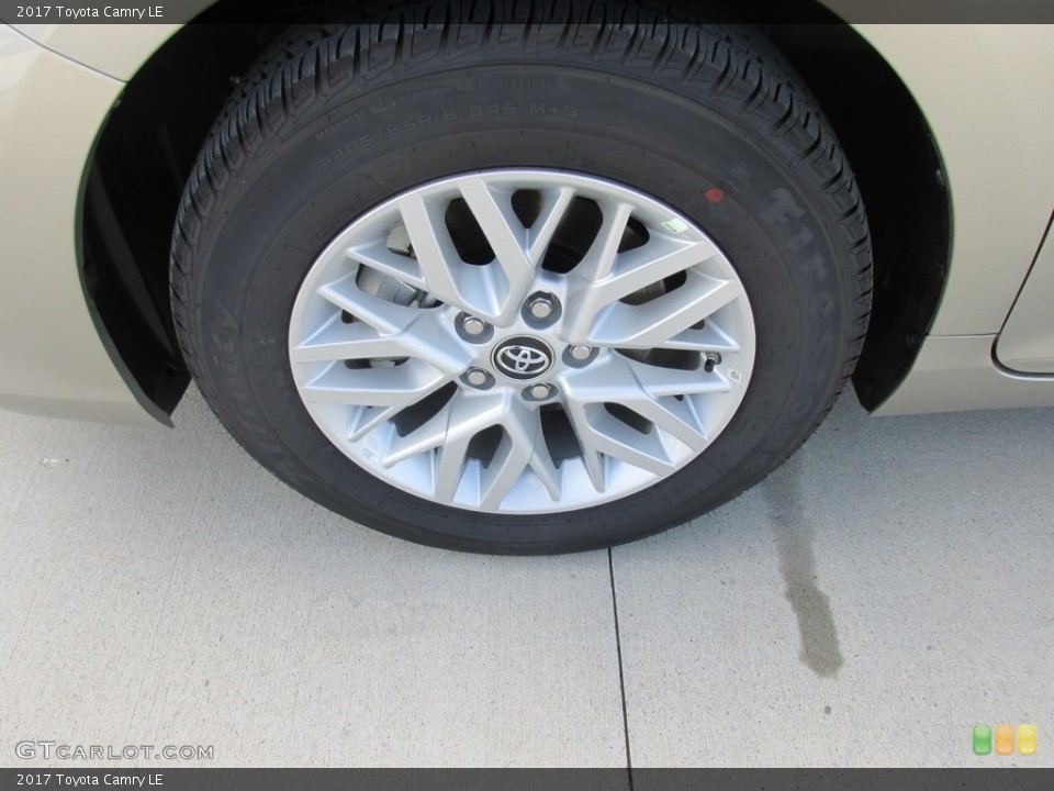 2017 Toyota Camry LE Wheel and Tire Photo #114776222