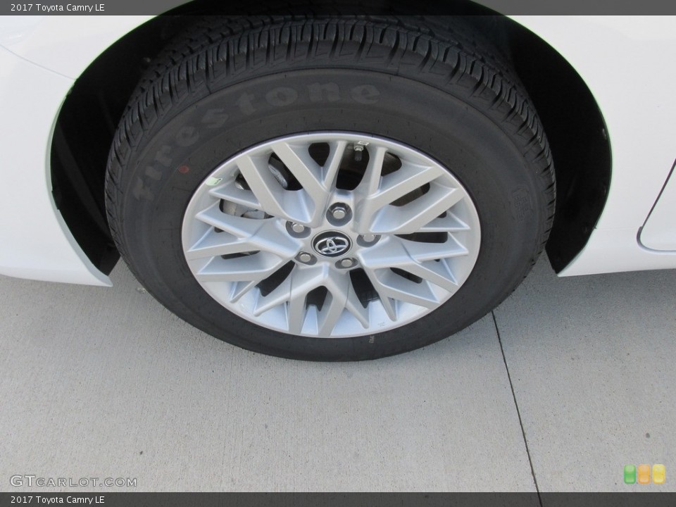 2017 Toyota Camry LE Wheel and Tire Photo #114777500