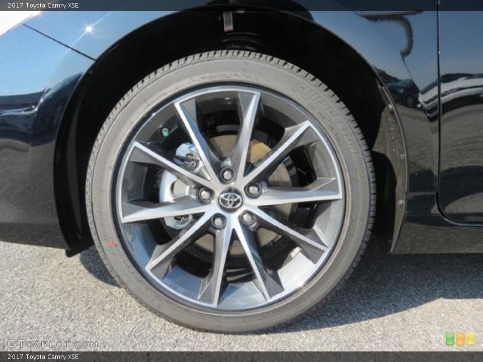 2017 Toyota Camry XSE Wheel and Tire Photo #114806377
