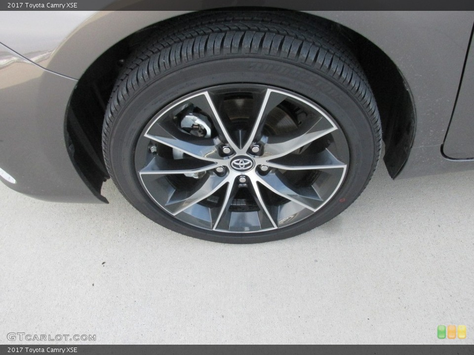 2017 Toyota Camry XSE Wheel and Tire Photo #115280896