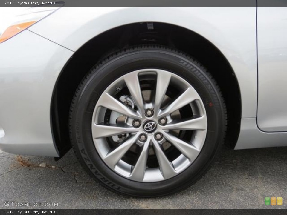 2017 Toyota Camry Hybrid XLE Wheel and Tire Photo #115287337