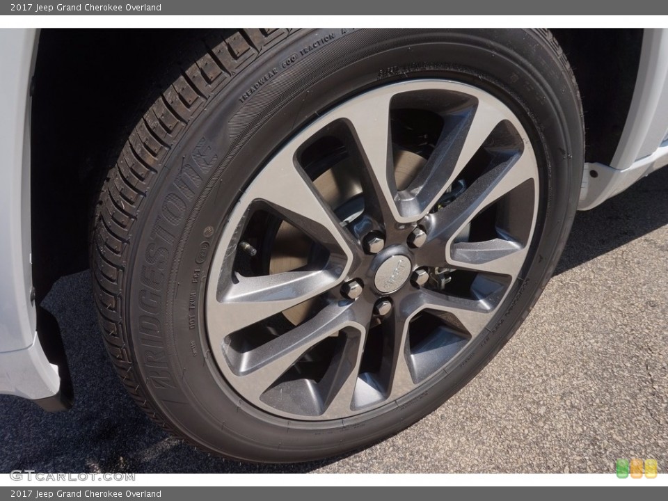 2017 Jeep Grand Cherokee Overland Wheel and Tire Photo #115292911
