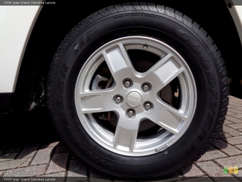 2006 Jeep Grand Cherokee Laredo Wheel and Tire Photo #115510258