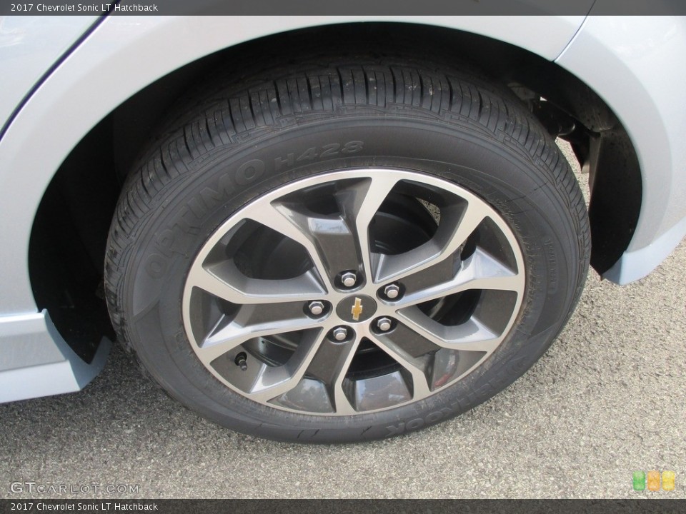 2017 Chevrolet Sonic LT Hatchback Wheel and Tire Photo #115548149