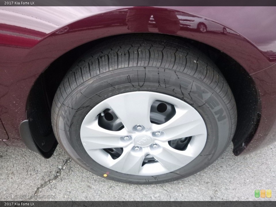 2017 Kia Forte LX Wheel and Tire Photo #115592431