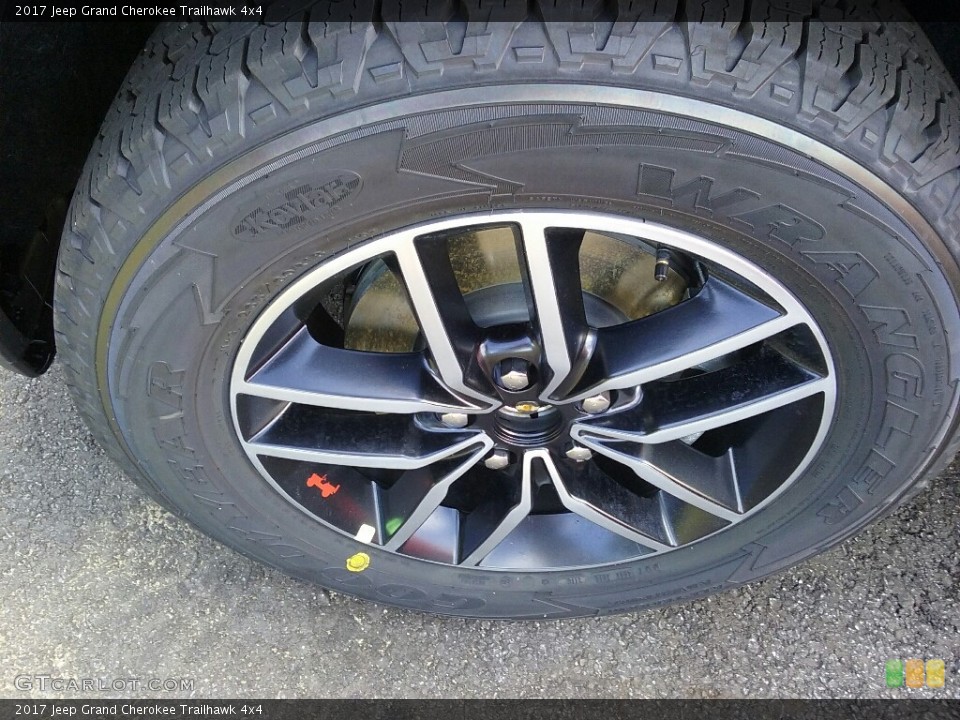 2017 Jeep Grand Cherokee Trailhawk 4x4 Wheel and Tire Photo #115592533