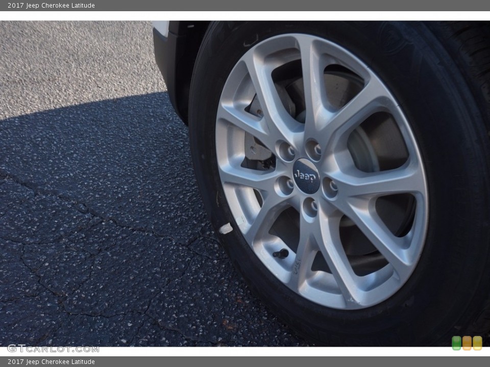 2017 Jeep Cherokee Latitude Wheel and Tire Photo #116153141