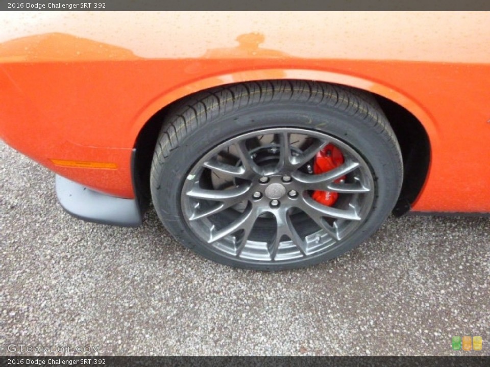 2016 Dodge Challenger SRT 392 Wheel and Tire Photo #116363270