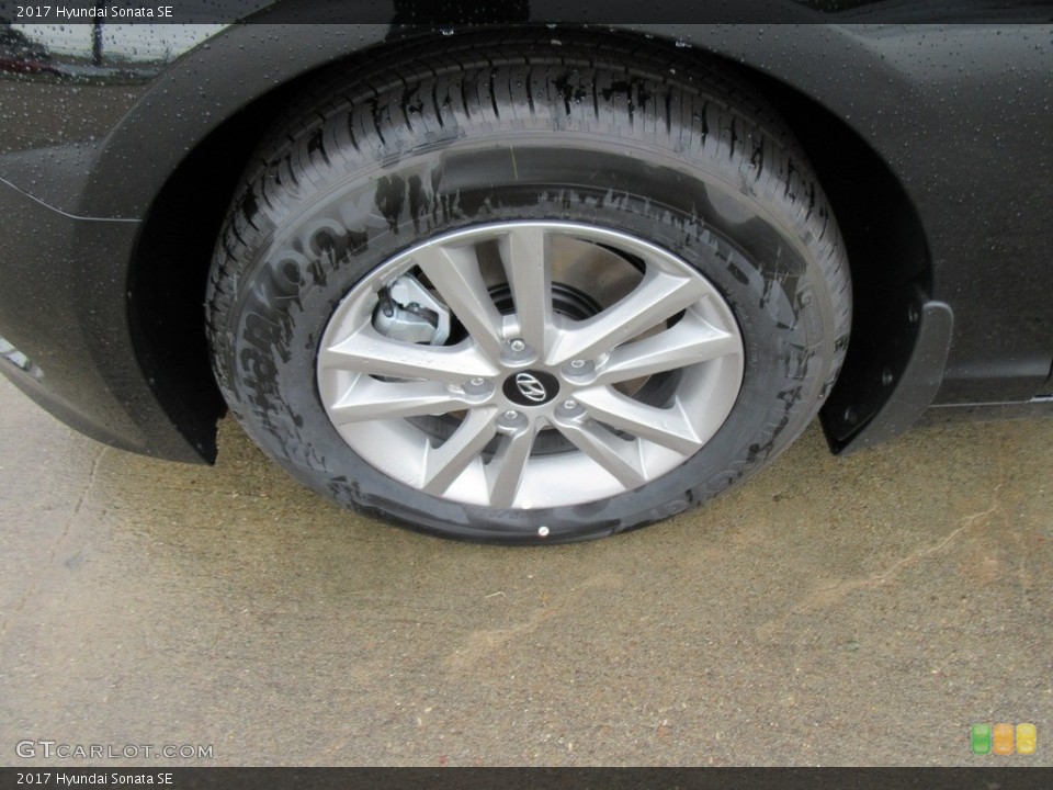 2017 Hyundai Sonata SE Wheel and Tire Photo #116497596