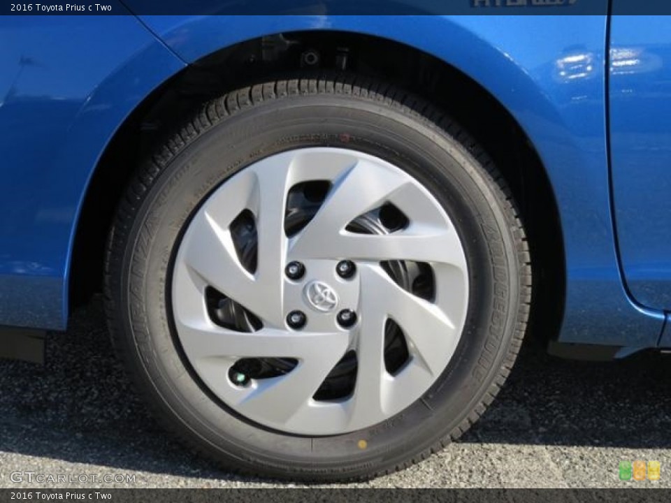 2016 Toyota Prius c Wheels and Tires