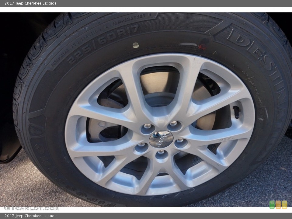 2017 Jeep Cherokee Latitude Wheel and Tire Photo #117083781