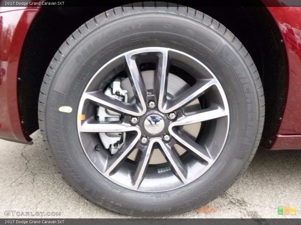 2017 Dodge Grand Caravan SXT Wheel and Tire Photo #117261469