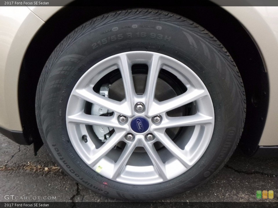 2017 Ford Focus SE Sedan Wheel and Tire Photo #117516199