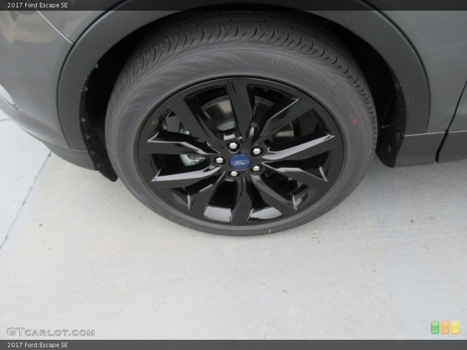 2017 Ford Escape SE Wheel and Tire Photo #117585982