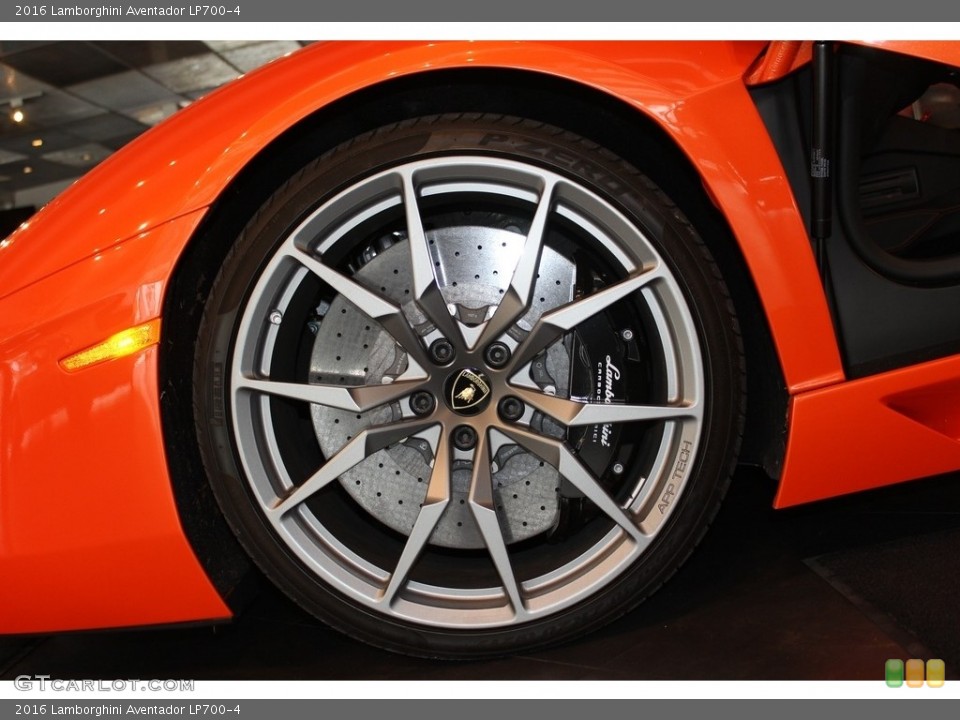 2016 Lamborghini Aventador LP700-4 Wheel and Tire Photo #118183388