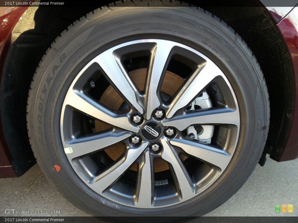 2017 Lincoln Continental Premier Wheel and Tire Photo #118686036