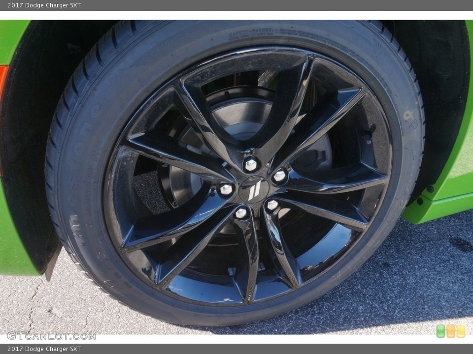 2017 Dodge Charger SXT Wheel and Tire Photo #118755684