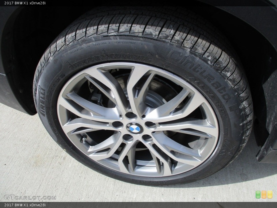 2017 BMW X1 xDrive28i Wheel and Tire Photo #119233862