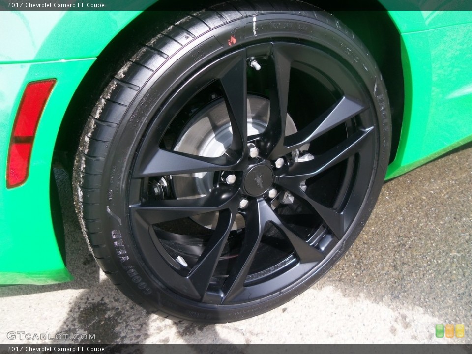 2017 Chevrolet Camaro LT Coupe Wheel and Tire Photo #119323499