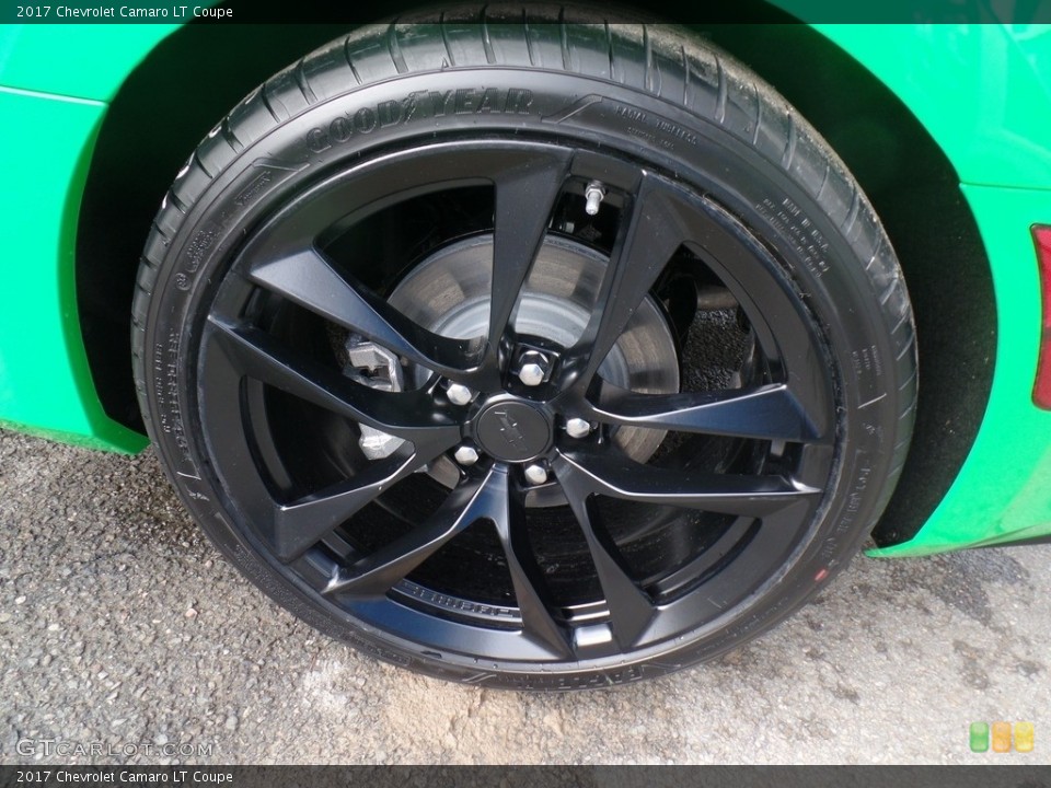 2017 Chevrolet Camaro LT Coupe Wheel and Tire Photo #119551246