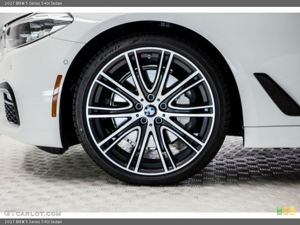 2017 BMW 5 Series 540i Sedan Wheel and Tire Photo #119557287