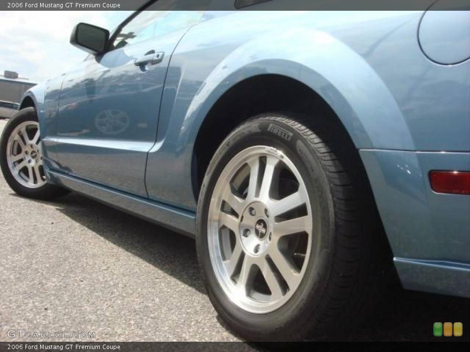 2006 Ford Mustang GT Premium Coupe Wheel and Tire Photo #11964123
